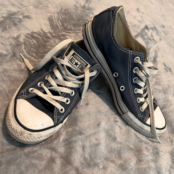 Converse Navy Low-Top Sneakers - Picture 1 of 5